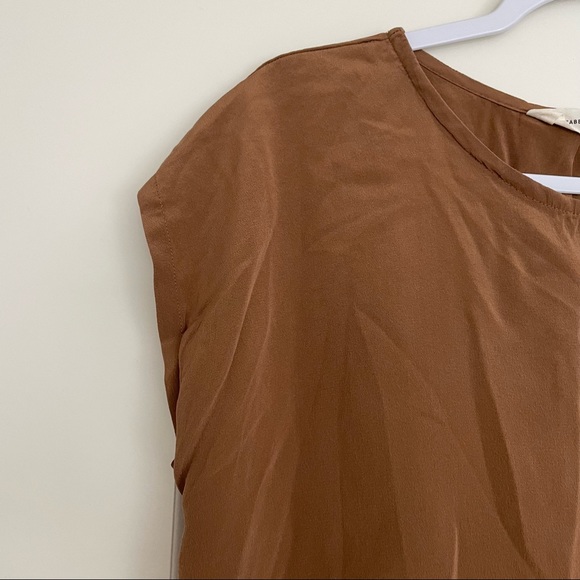 Elizabeth Suzann Josephine Vented Shell In Silk Crepe size M color Moss - Picture 6 of 14